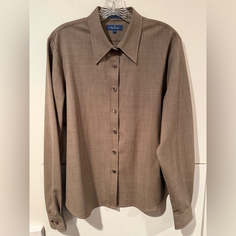 Blouse by Fannocable